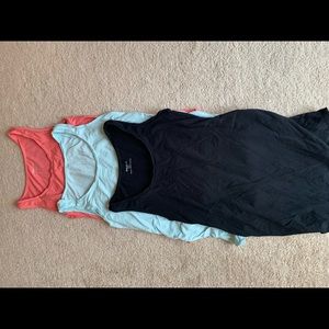 3 Motherhood Maternity fitted tank tops